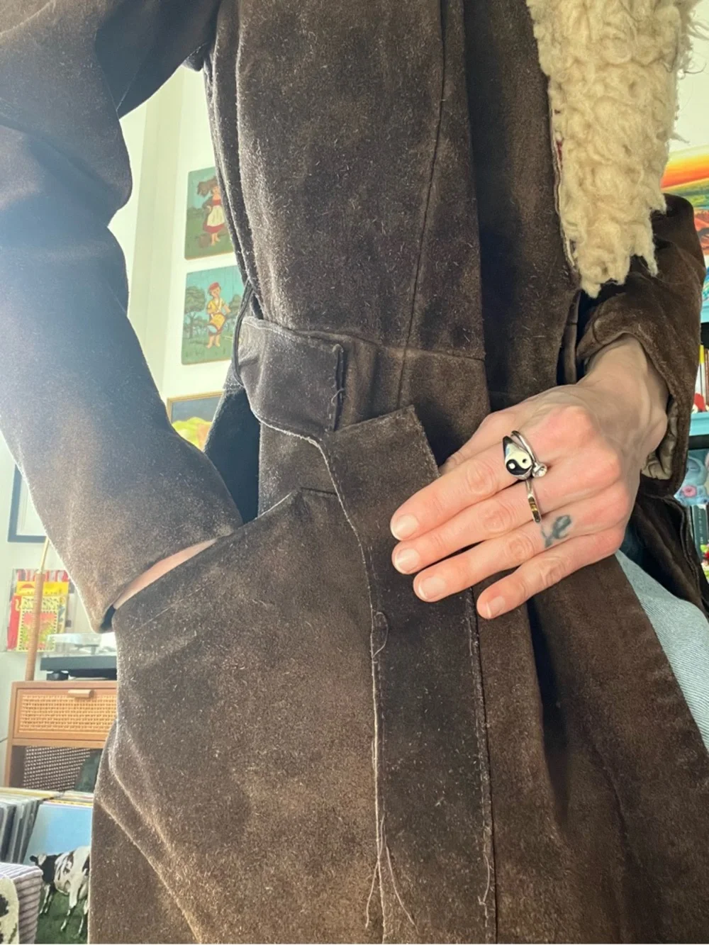 60s Brown Suede Long Trench with Shearling Collar and Fur Lining - Picture 4 of 8